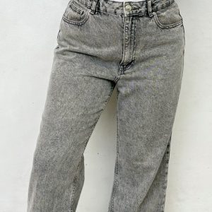 Jeans de Bota Recta Gris