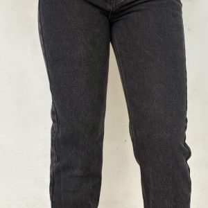 Jeans Negro – Clásico y Versátil