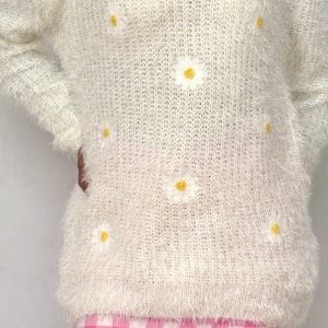 Buzo Blanco Tejido con Diseño de Flores