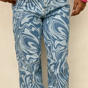 Jean Bota Recta con Estampado Tie-Dye