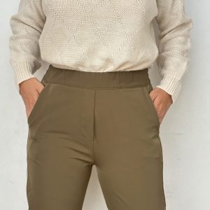 Pantalón de Tela Verde – Elegancia y Comodidad