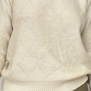 Buzo Beige Elegante – Sofisticación y Comodidad