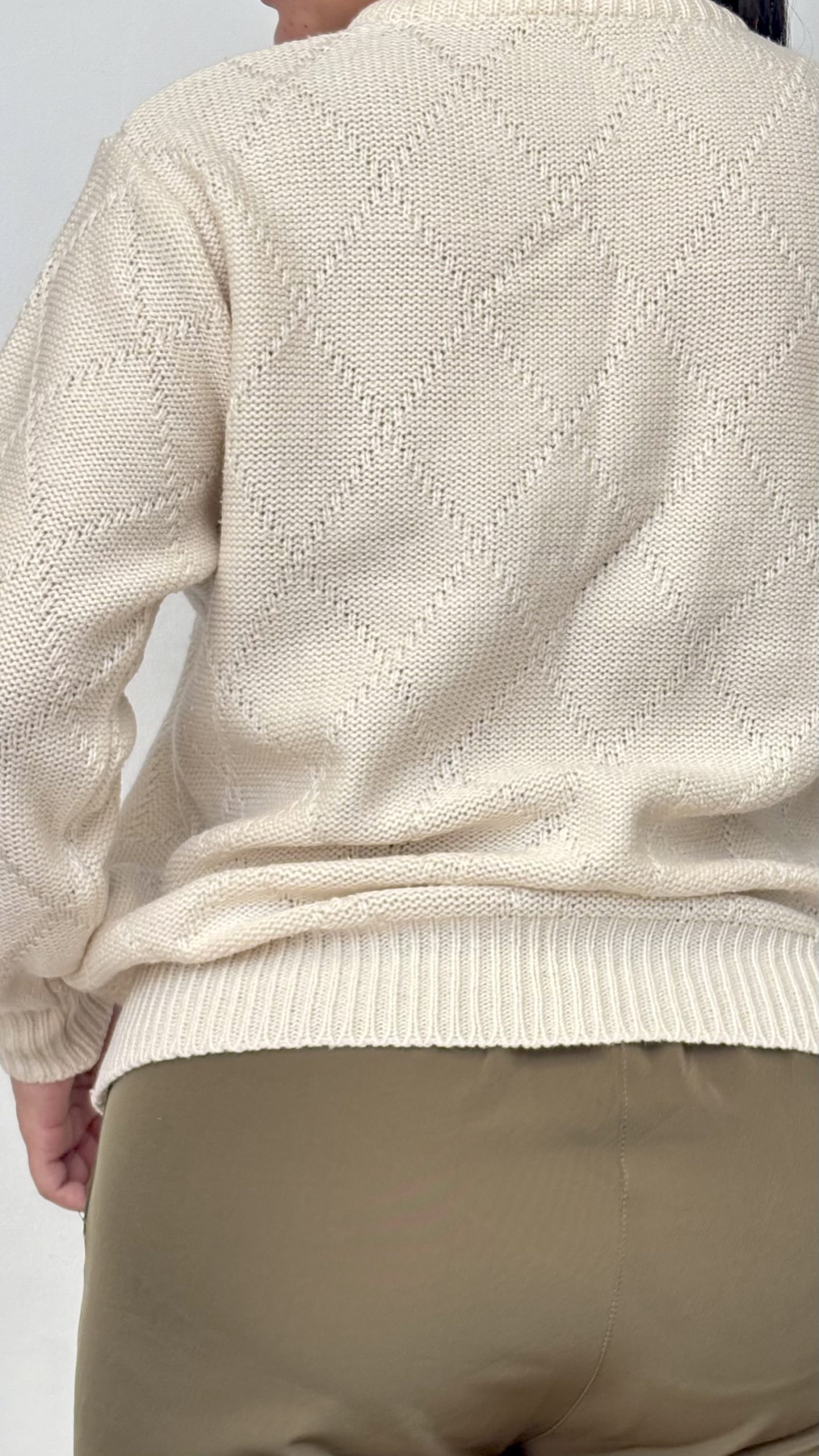 Buzo Beige Elegante – Sofisticación y Comodidad - Image 2