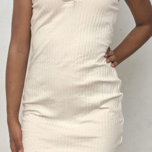 Vestido Deportivo Blanco de Cuello