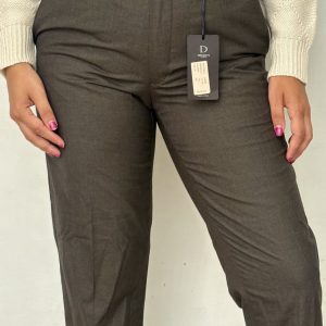 Pantalón de Paño Marrón – Elegancia y Sofisticación