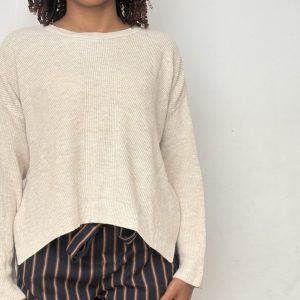 Buzo Beige Básico – Comodidad y Estilo en una Prenda